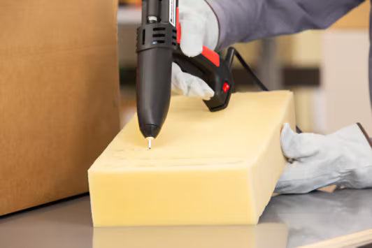 3M™ Hot Melt Adhesive 3792Q, Transparent, 16 mm x 200 mm, 5 kg