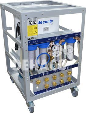 Deconta C50L water management system, 100 liters capacity, with two showers.