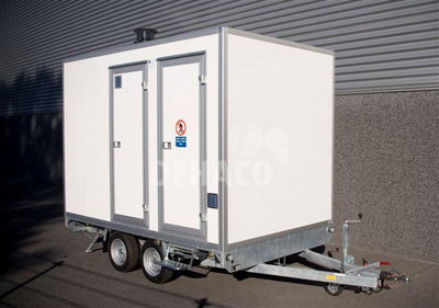 Dehaco D320 3-stage decontamination vehicle, standard single-axle chassis.