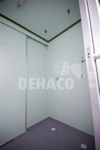 Dehaco D400 3-stage decontaminatiewagen standaard tandemasser onderstel in RAL kleur naar keuze